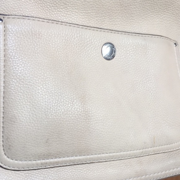 Coach Cream Shoulder Bag - Picture 2 of 11